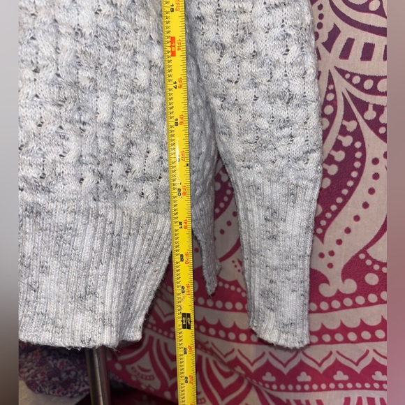 Liz Claiborne Turtleneck Gray Knit Sweater Women’s Size Medium - Picture 3 of 8